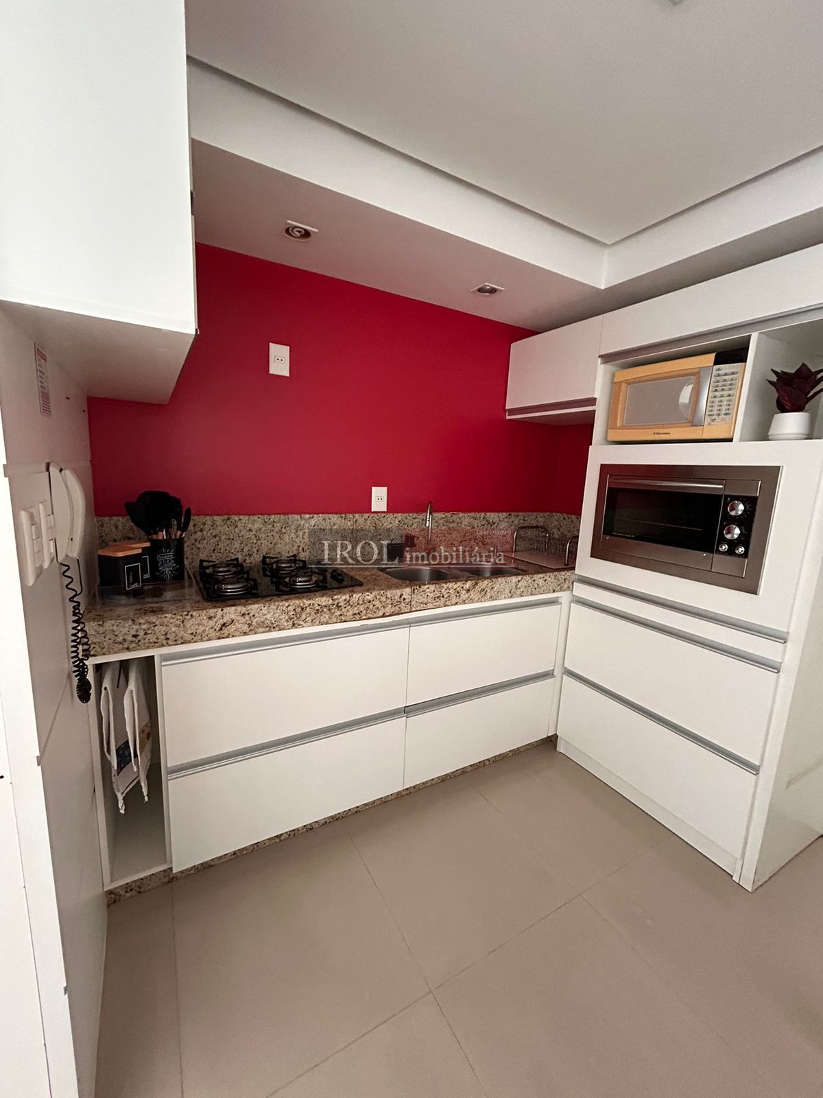 Apartamento à venda com 3 quartos, 140m² - Foto 9