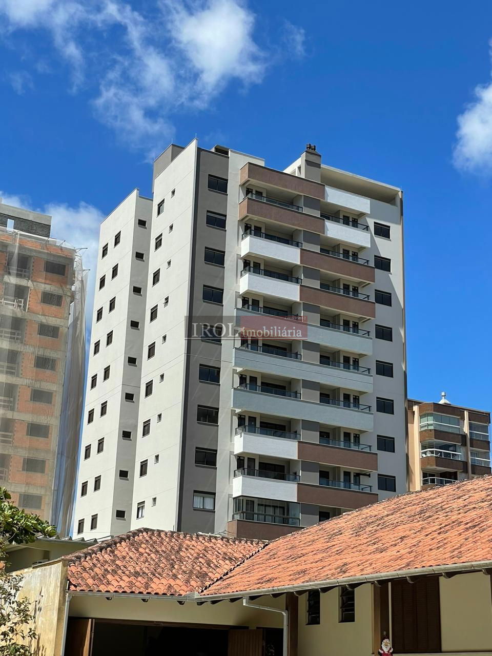 Apartamento à venda com 2 quartos, 96m² - Foto 10