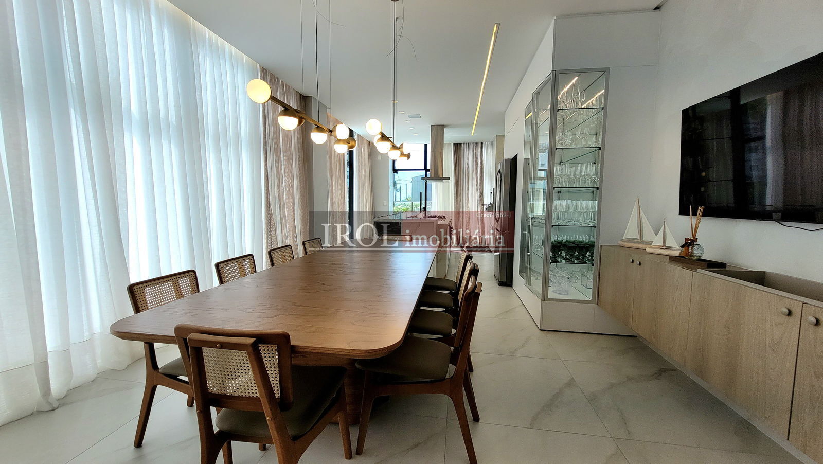 Apartamento à venda com 3 quartos, 141m² - Foto 27