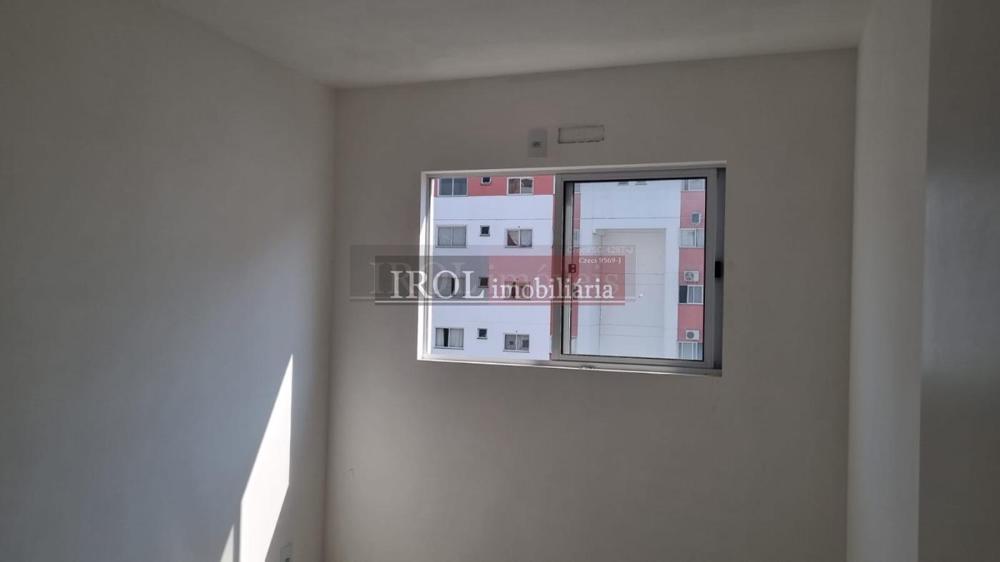 Apartamento à venda com 2 quartos, 57m² - Foto 6