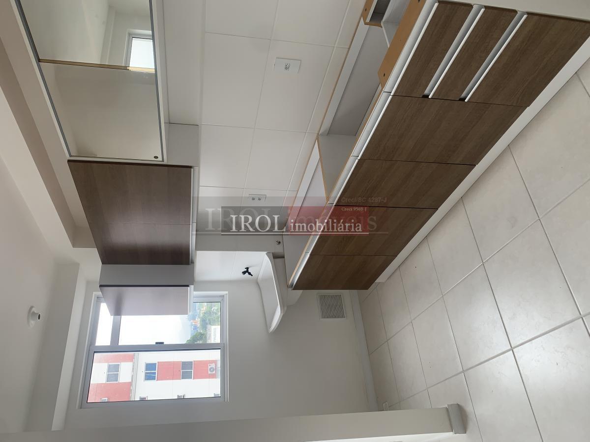 Apartamento à venda com 2 quartos, 57m² - Foto 19