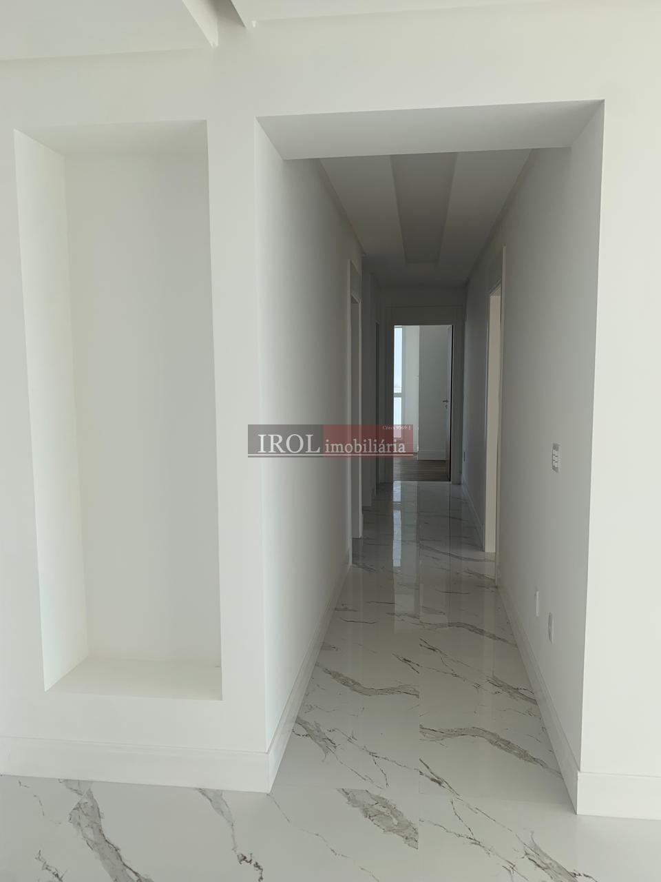 Apartamento à venda com 4 quartos, 189m² - Foto 8