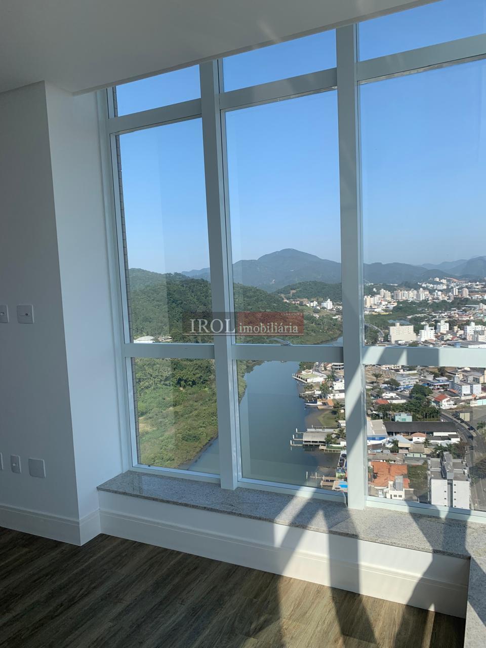 Apartamento à venda com 4 quartos, 189m² - Foto 15