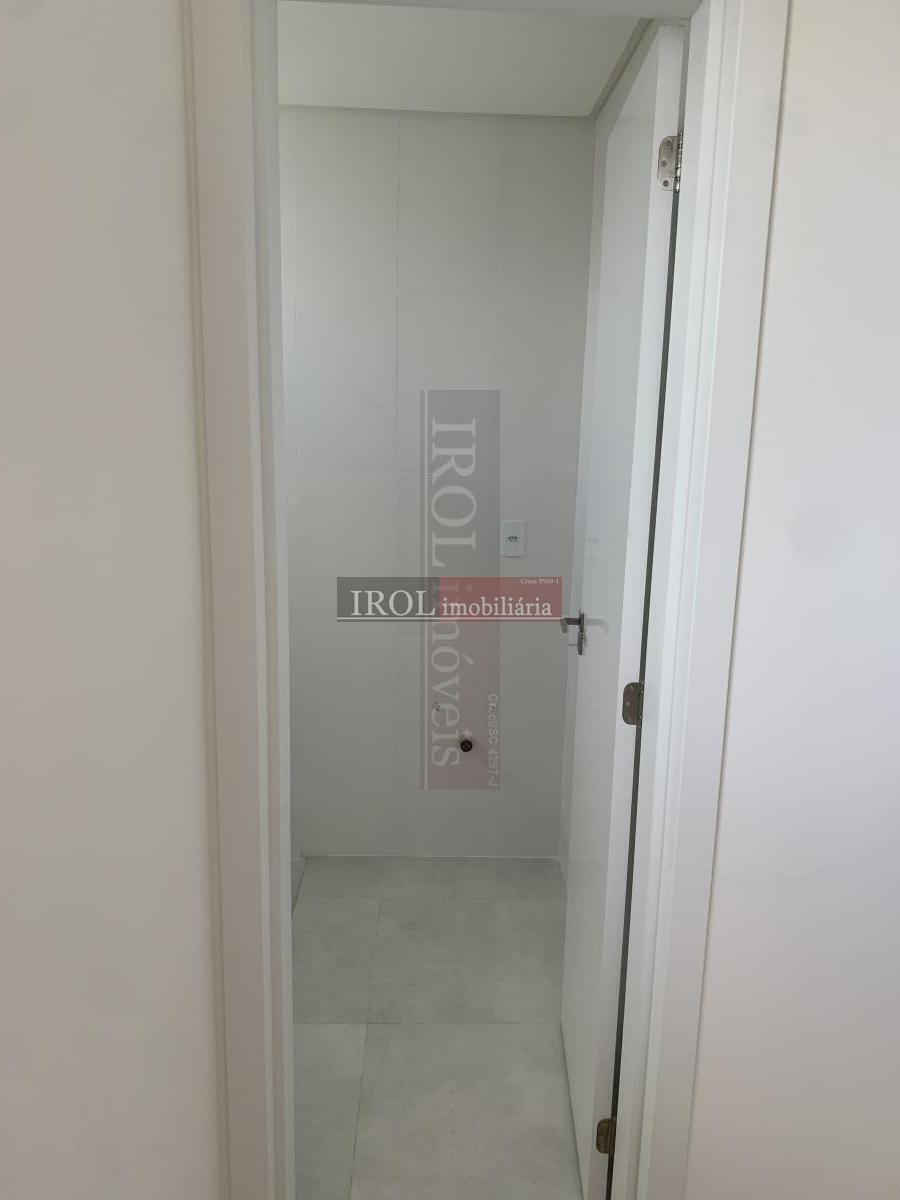 Apartamento à venda com 2 quartos, 75m² - Foto 21