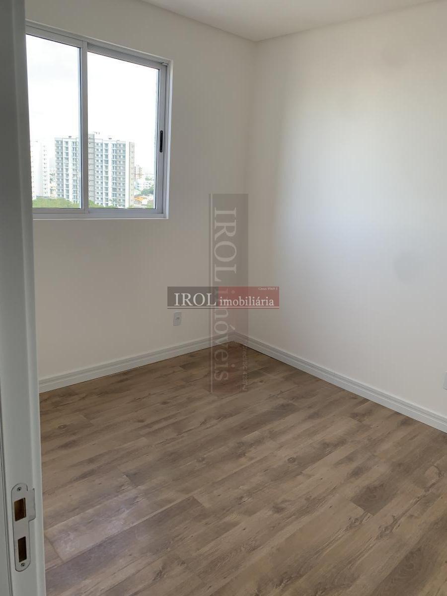 Apartamento à venda com 2 quartos, 75m² - Foto 24