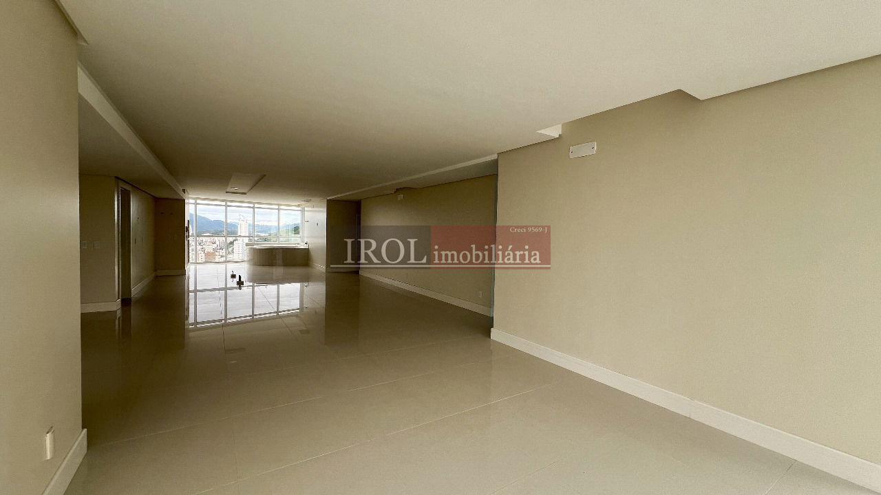 Apartamento à venda com 4 quartos, 228m² - Foto 41