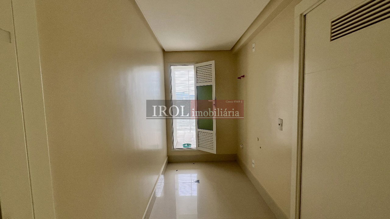 Apartamento à venda com 4 quartos, 228m² - Foto 39