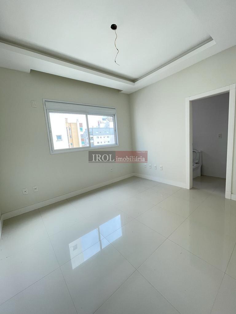 Apartamento à venda com 4 quartos, 180m² - Foto 7