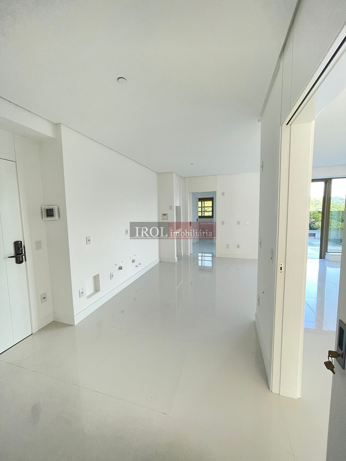 Apartamento à venda com 4 quartos, 365m² - Foto 6