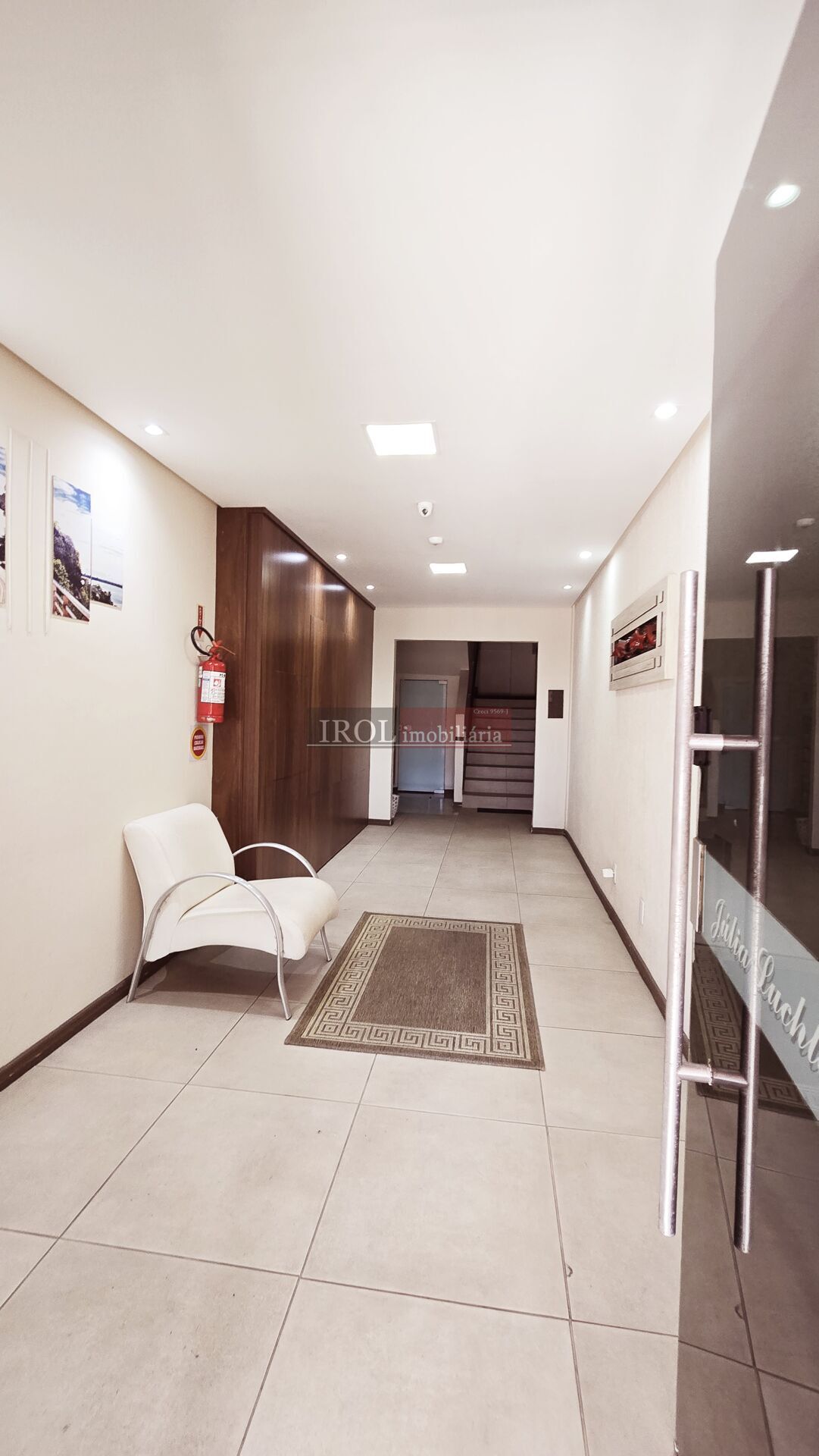 Apartamento à venda com 3 quartos, 140m² - Foto 3