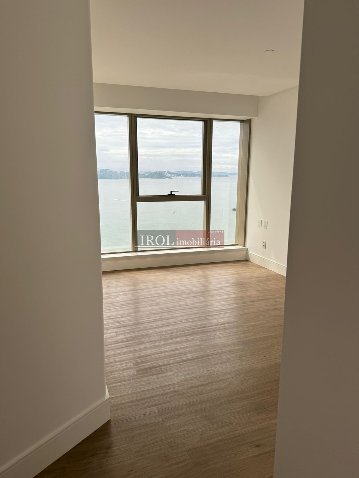 Apartamento à venda com 4 quartos, 265m² - Foto 22