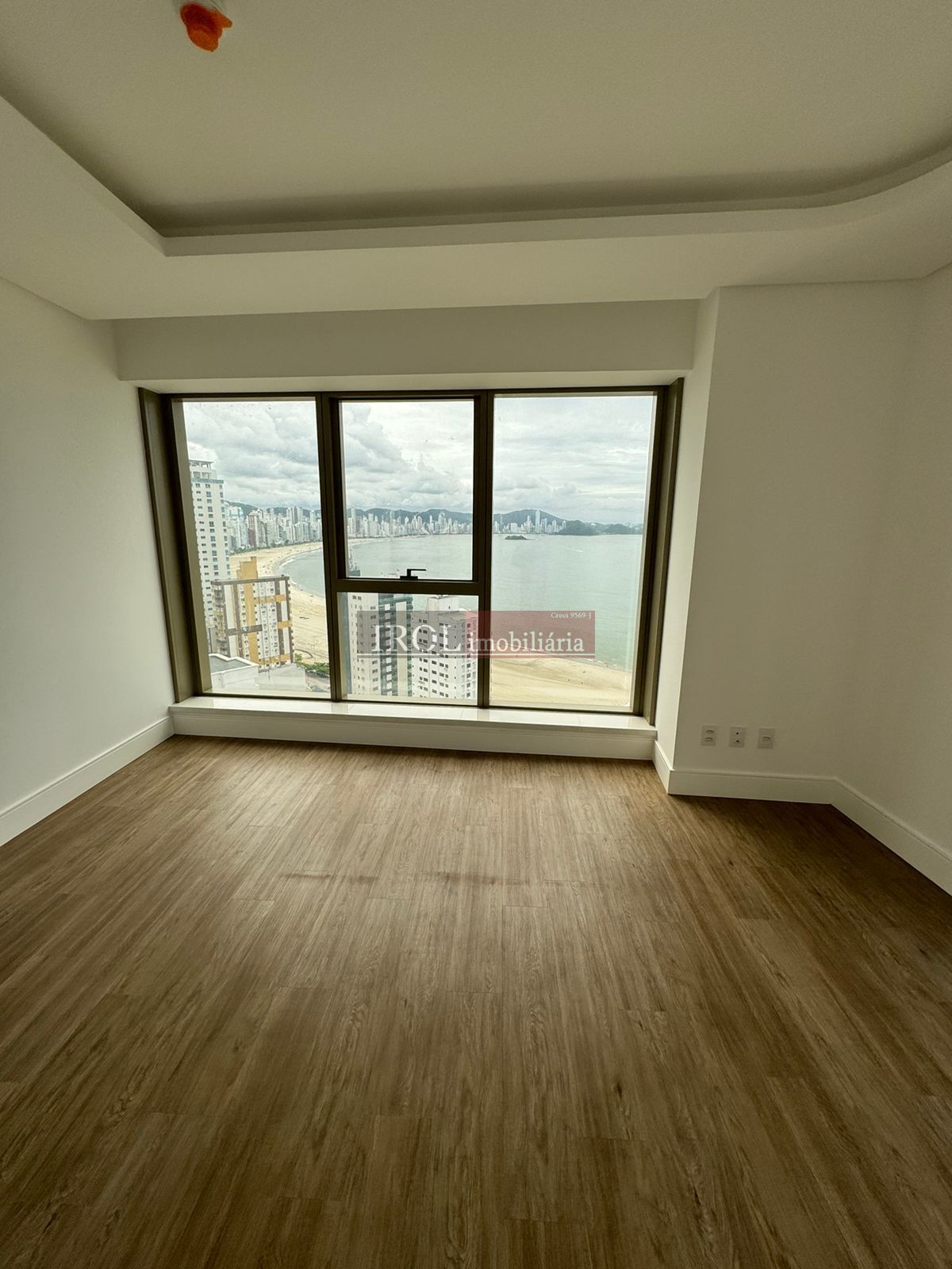 Apartamento à venda com 4 quartos, 265m² - Foto 15