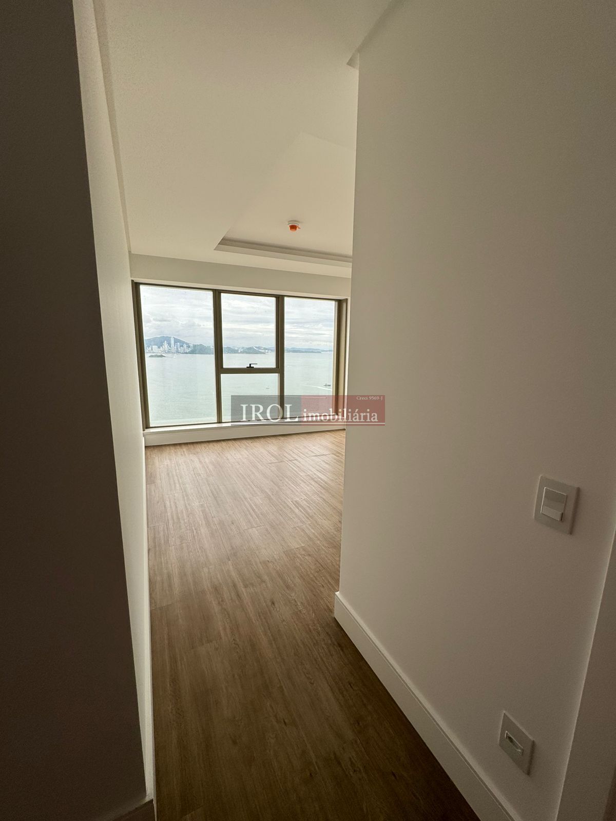 Apartamento à venda com 4 quartos, 265m² - Foto 32