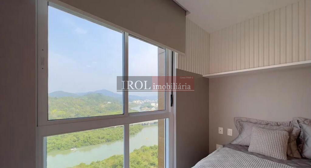 Apartamento à venda com 4 quartos, 151m² - Foto 12