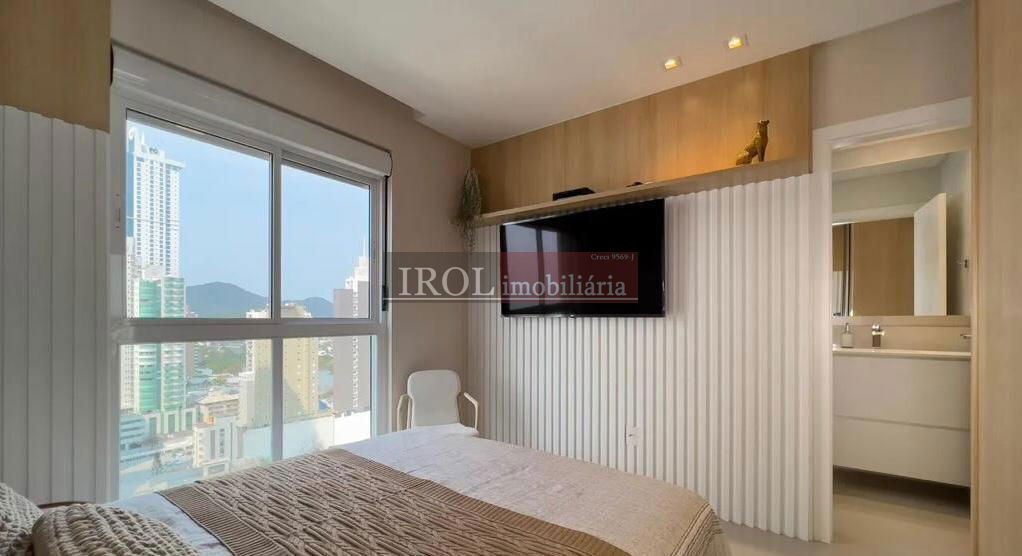 Apartamento à venda com 4 quartos, 151m² - Foto 11