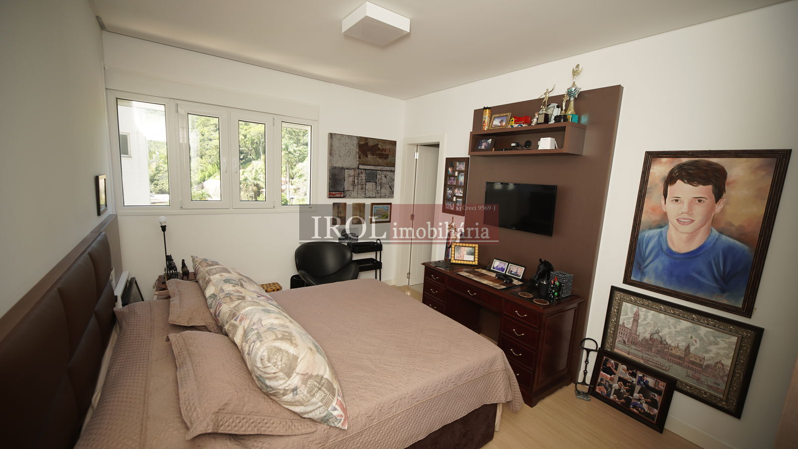 Apartamento à venda com 4 quartos, 215m² - Foto 16