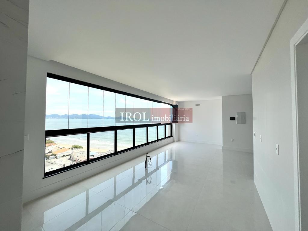 Apartamento à venda com 3 quartos, 114m² - Foto 2