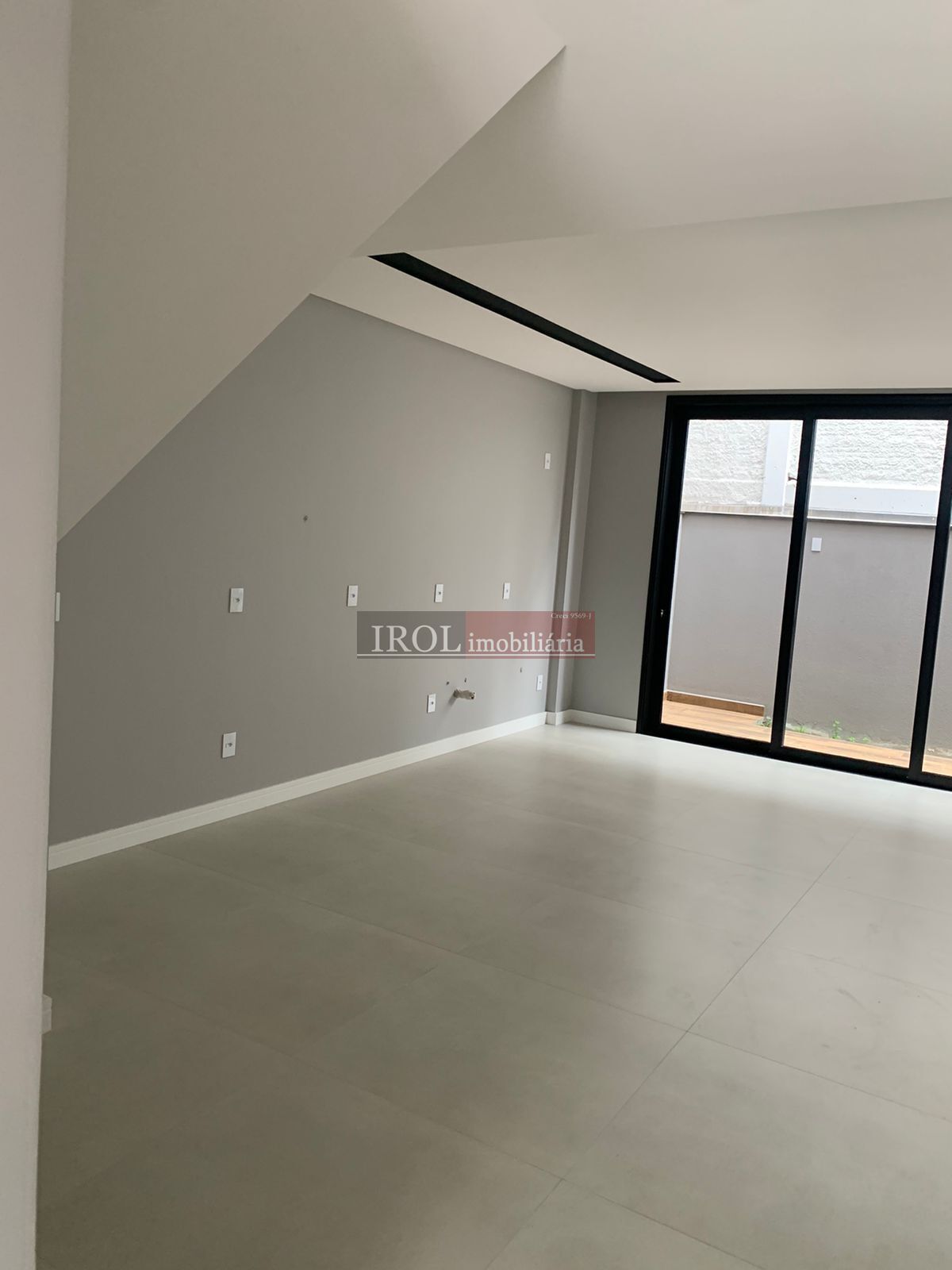 Apartamento à venda com 3 quartos, 245m² - Foto 11