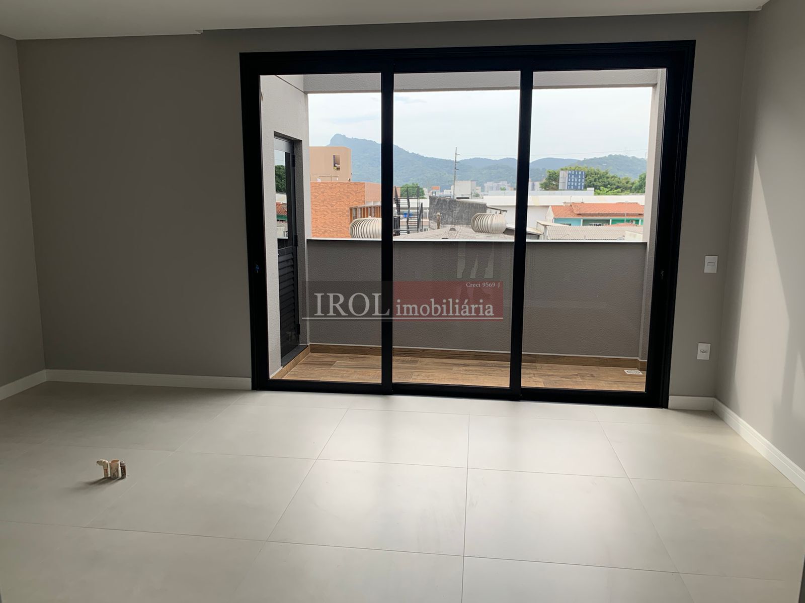 Apartamento à venda com 3 quartos, 245m² - Foto 32