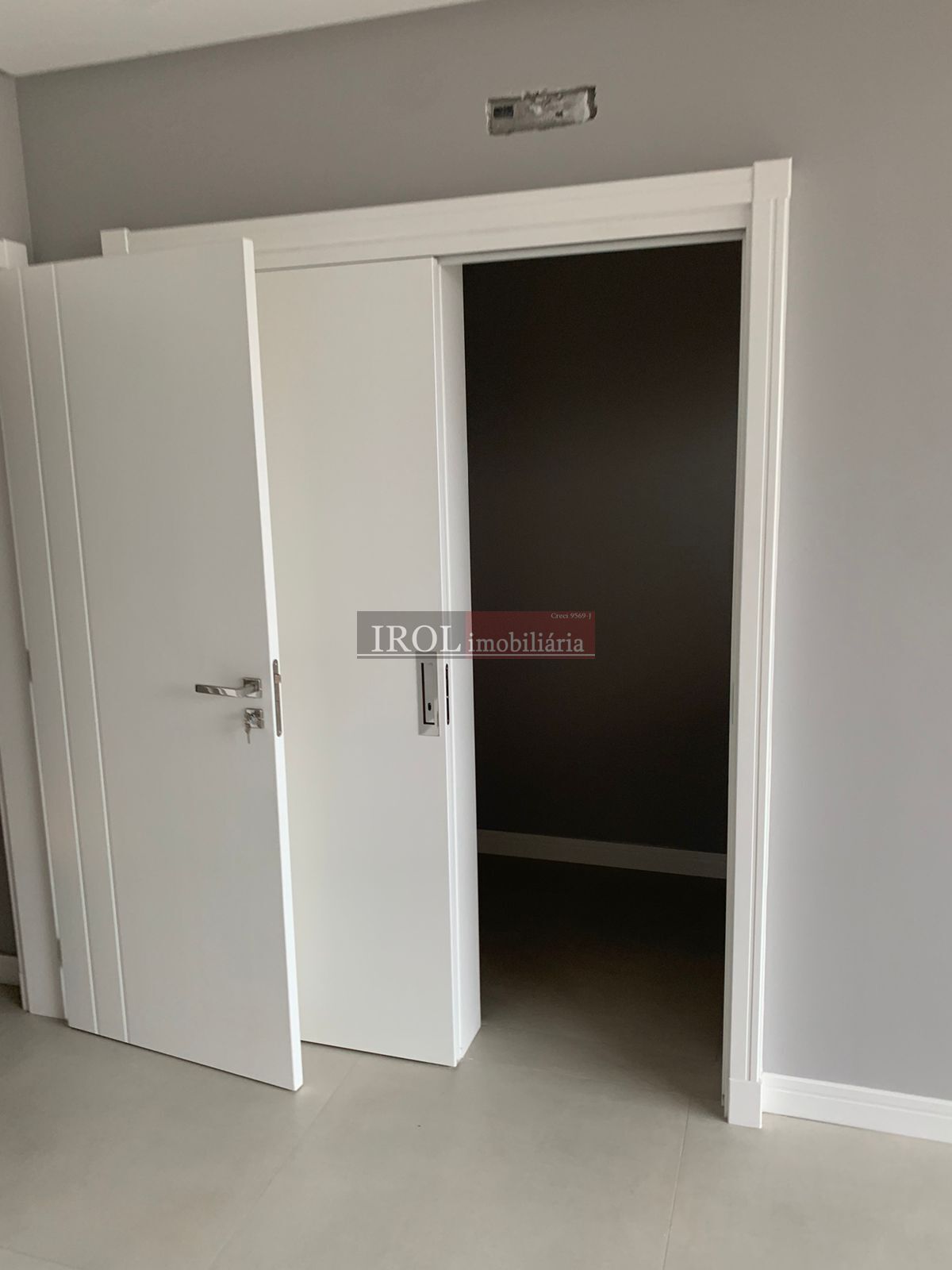 Apartamento à venda com 3 quartos, 245m² - Foto 23