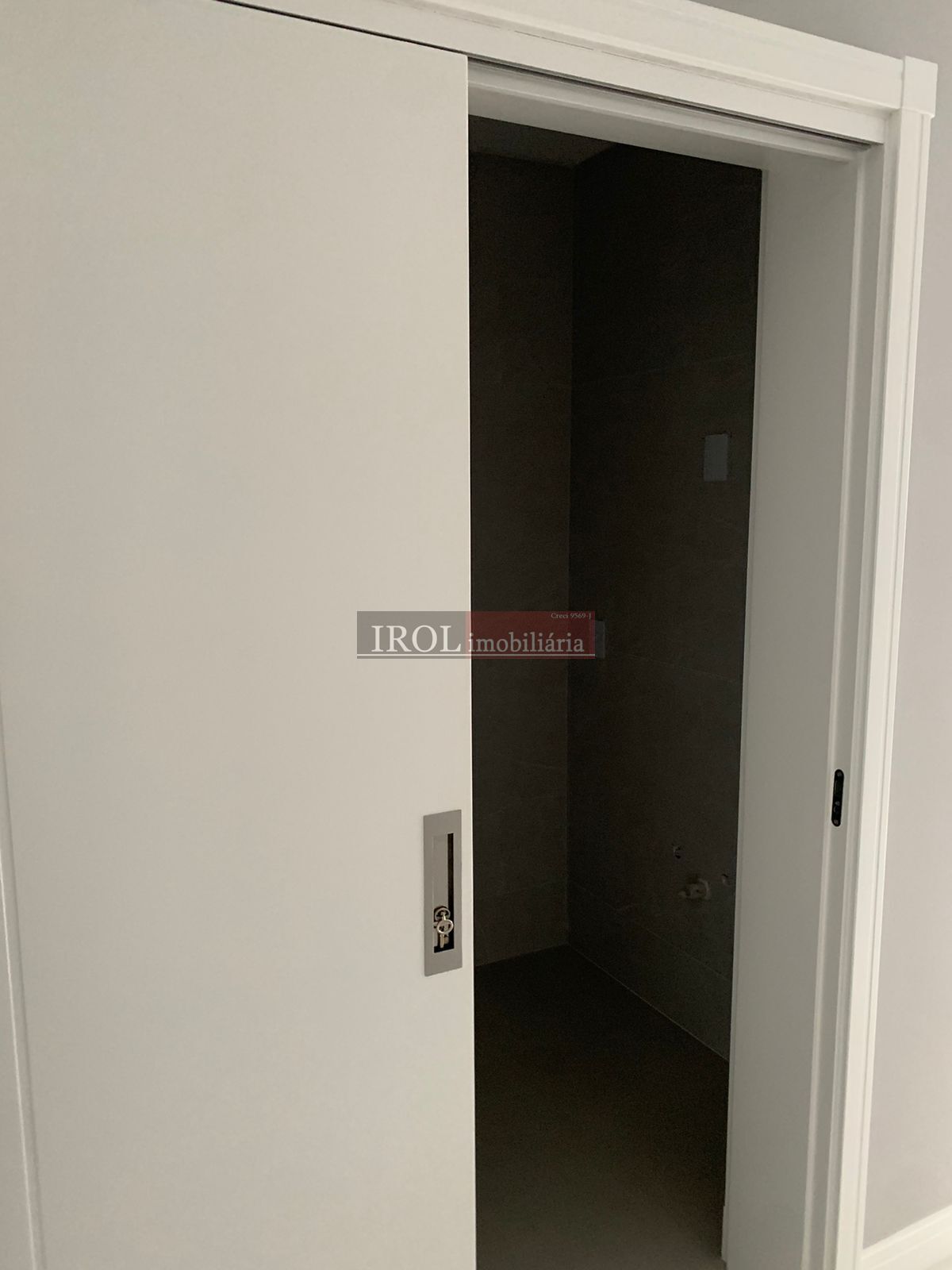 Apartamento à venda com 3 quartos, 245m² - Foto 27