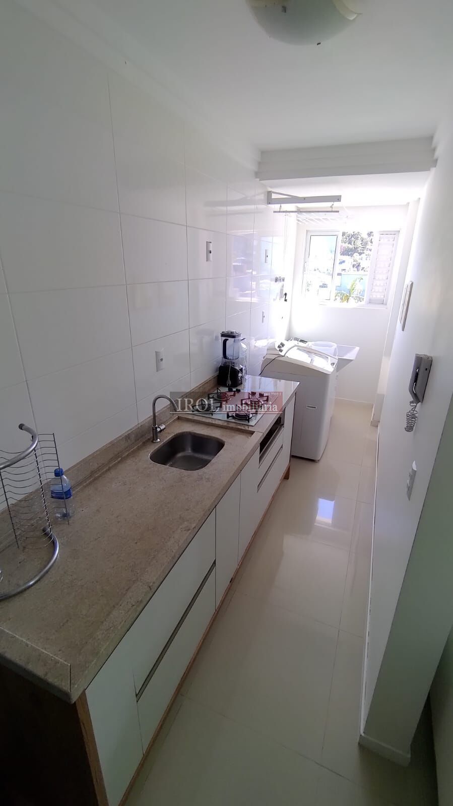 Apartamento à venda com 2 quartos, 67m² - Foto 9