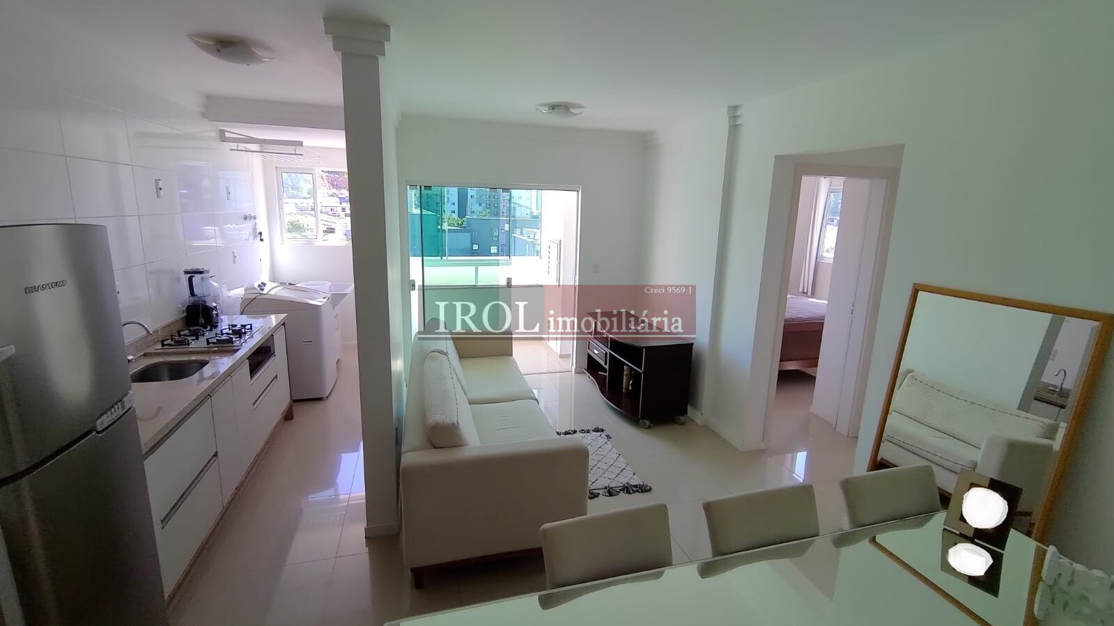 Apartamento à venda com 2 quartos, 67m² - Foto 1