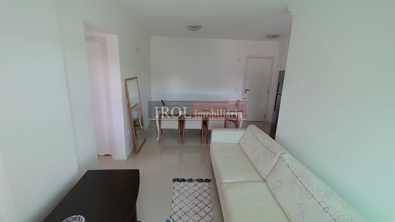 Apartamento à venda com 2 quartos, 67m² - Foto 8