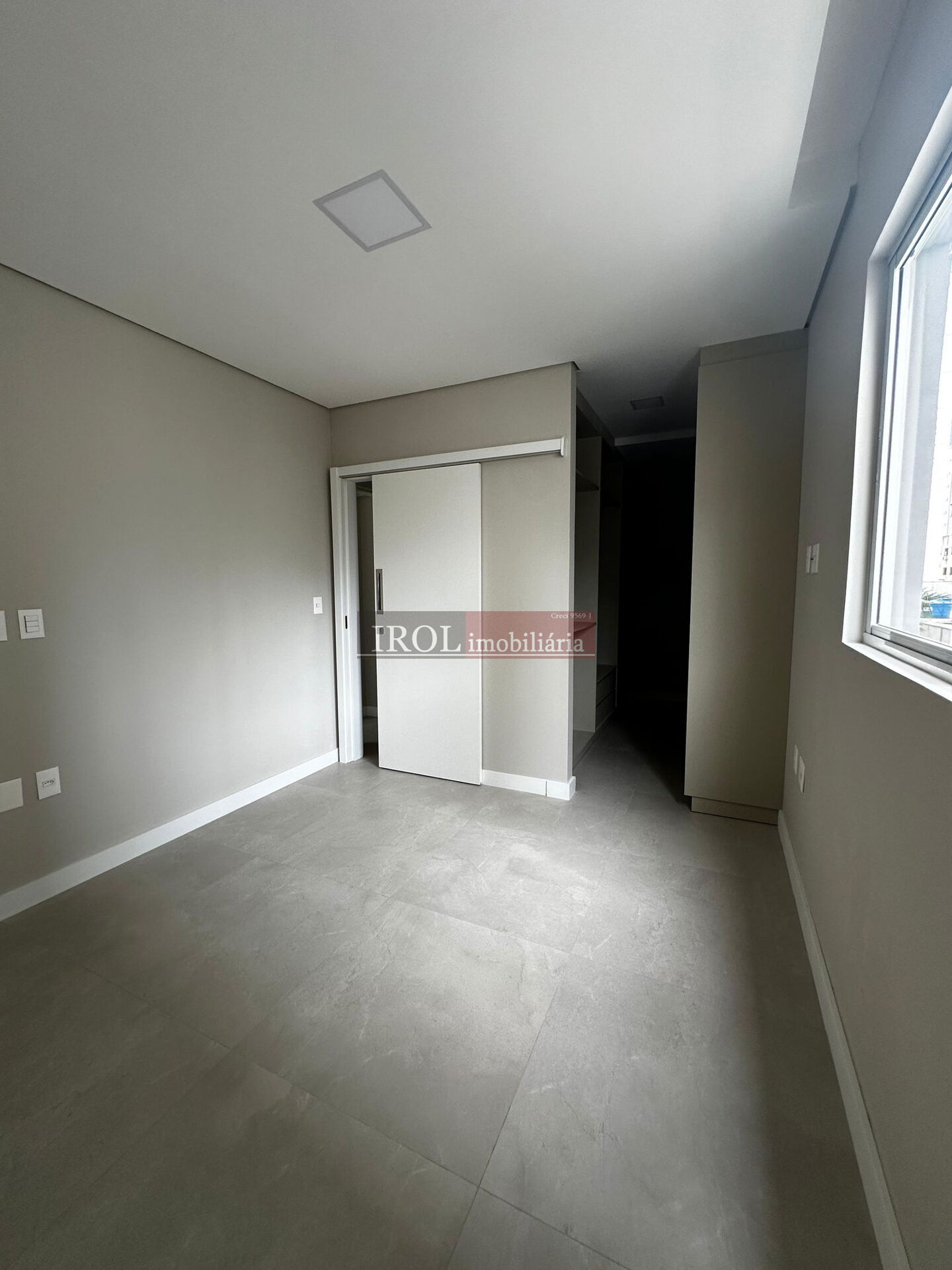 Apartamento à venda com 2 quartos, 93m² - Foto 30