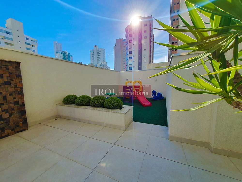 Apartamento à venda com 3 quartos, 133m² - Foto 12