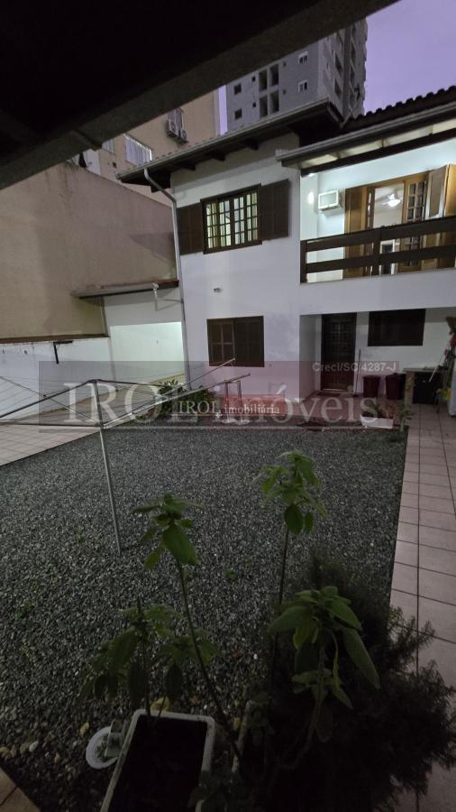 Sobrado à venda com 4 quartos, 228m² - Foto 17