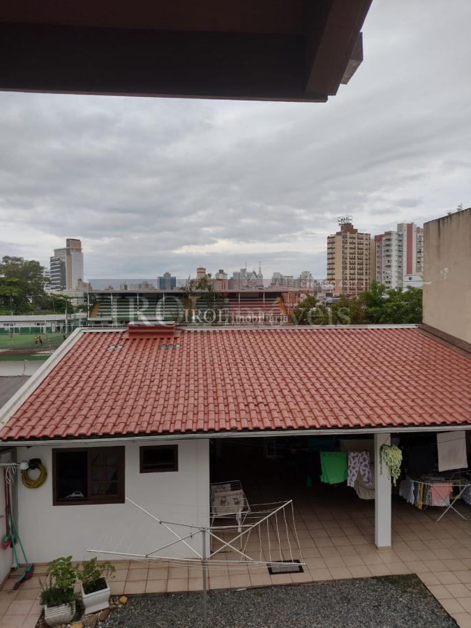 Sobrado à venda com 4 quartos, 228m² - Foto 14