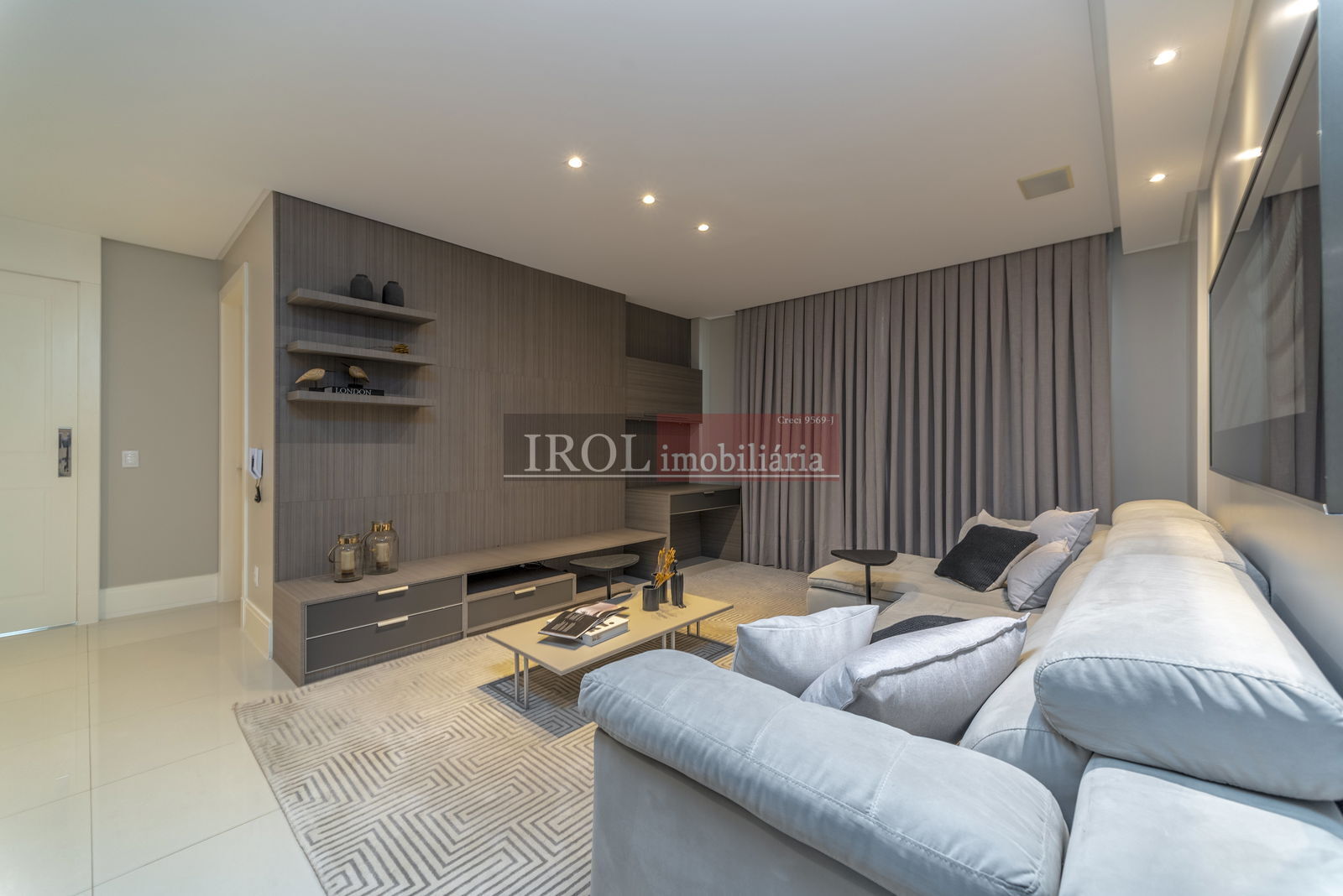 Apartamento à venda com 4 quartos, 315m² - Foto 28