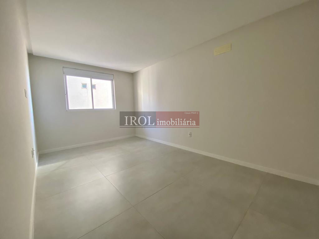 Apartamento à venda com 4 quartos, 200m² - Foto 30