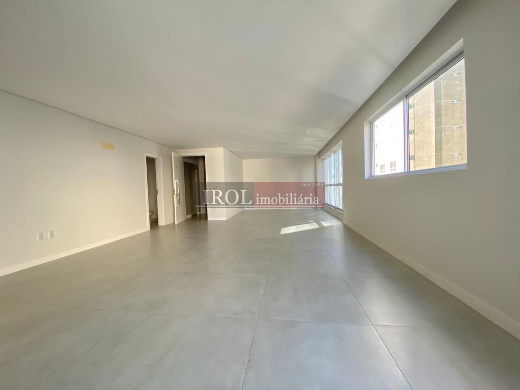 Apartamento à venda com 4 quartos, 200m² - Foto 22