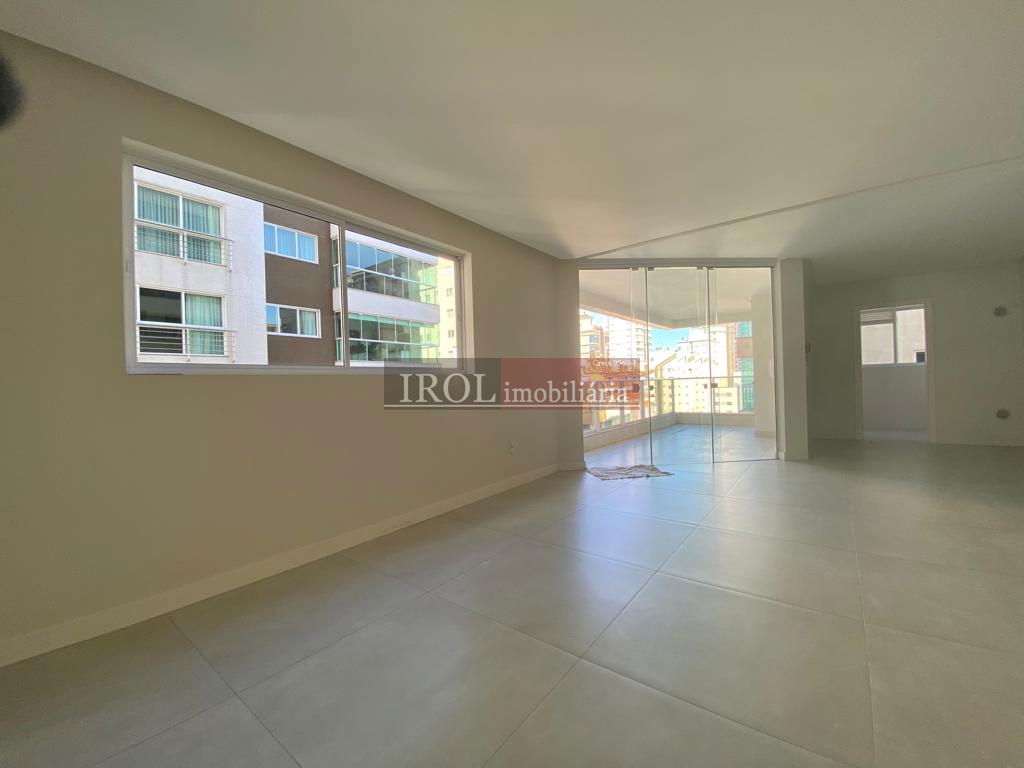 Apartamento à venda com 4 quartos, 200m² - Foto 16