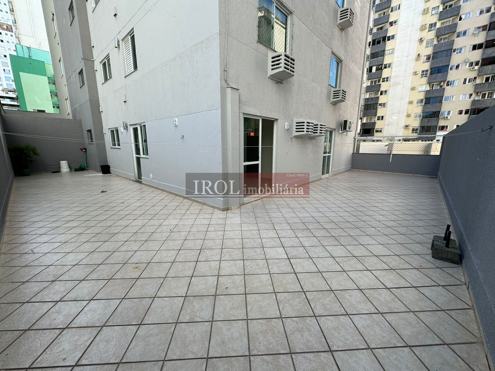 Apartamento à venda com 3 quartos, 210m² - Foto 22