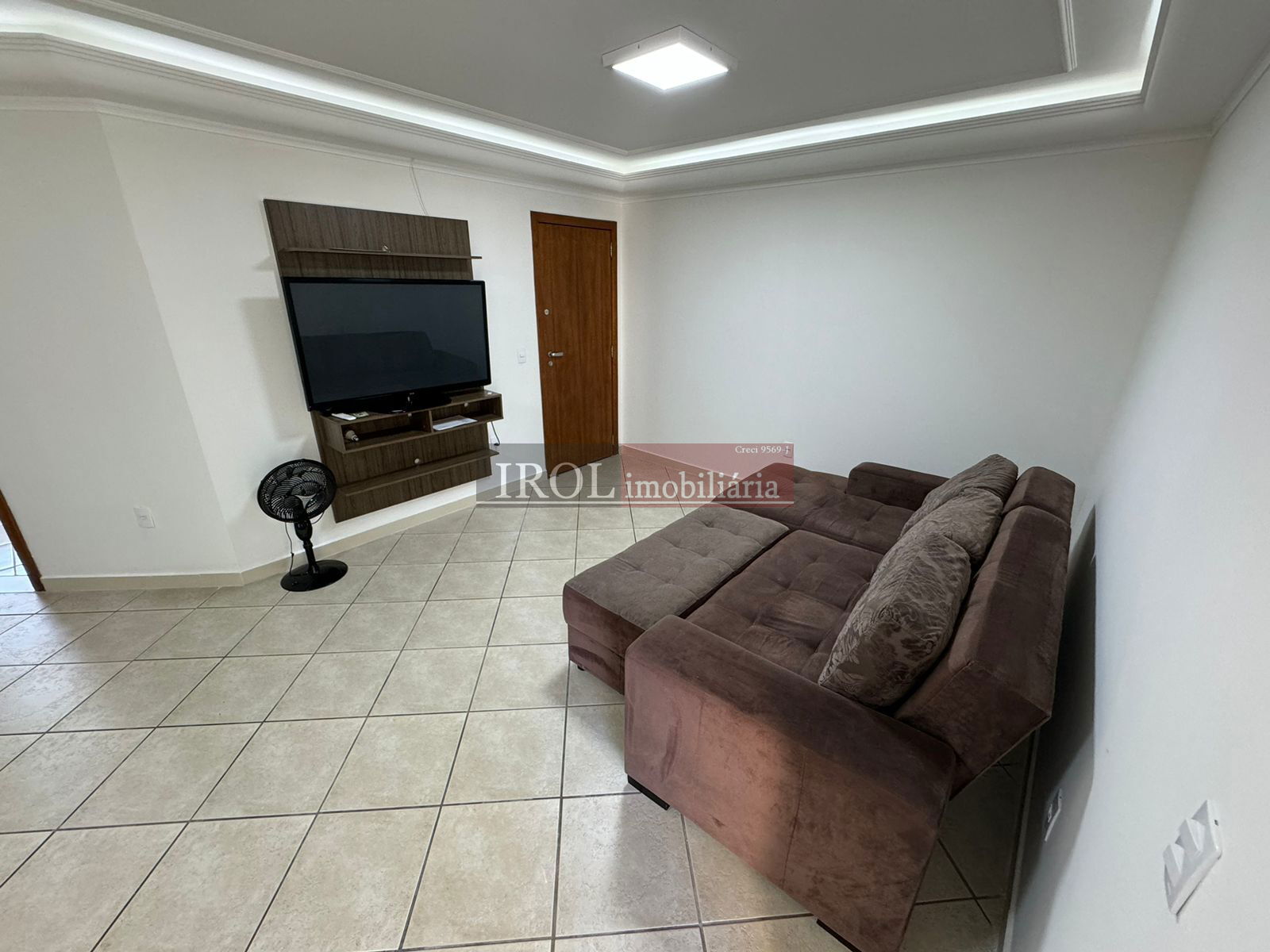 Apartamento à venda com 3 quartos, 210m² - Foto 8