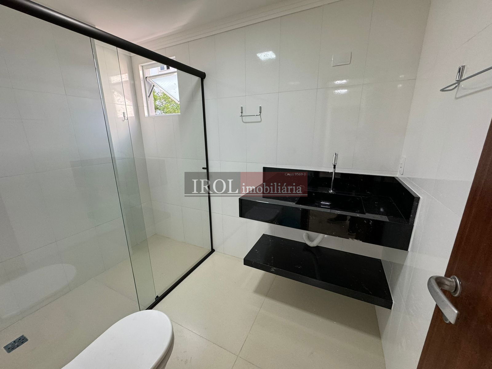 Apartamento à venda com 3 quartos, 210m² - Foto 25