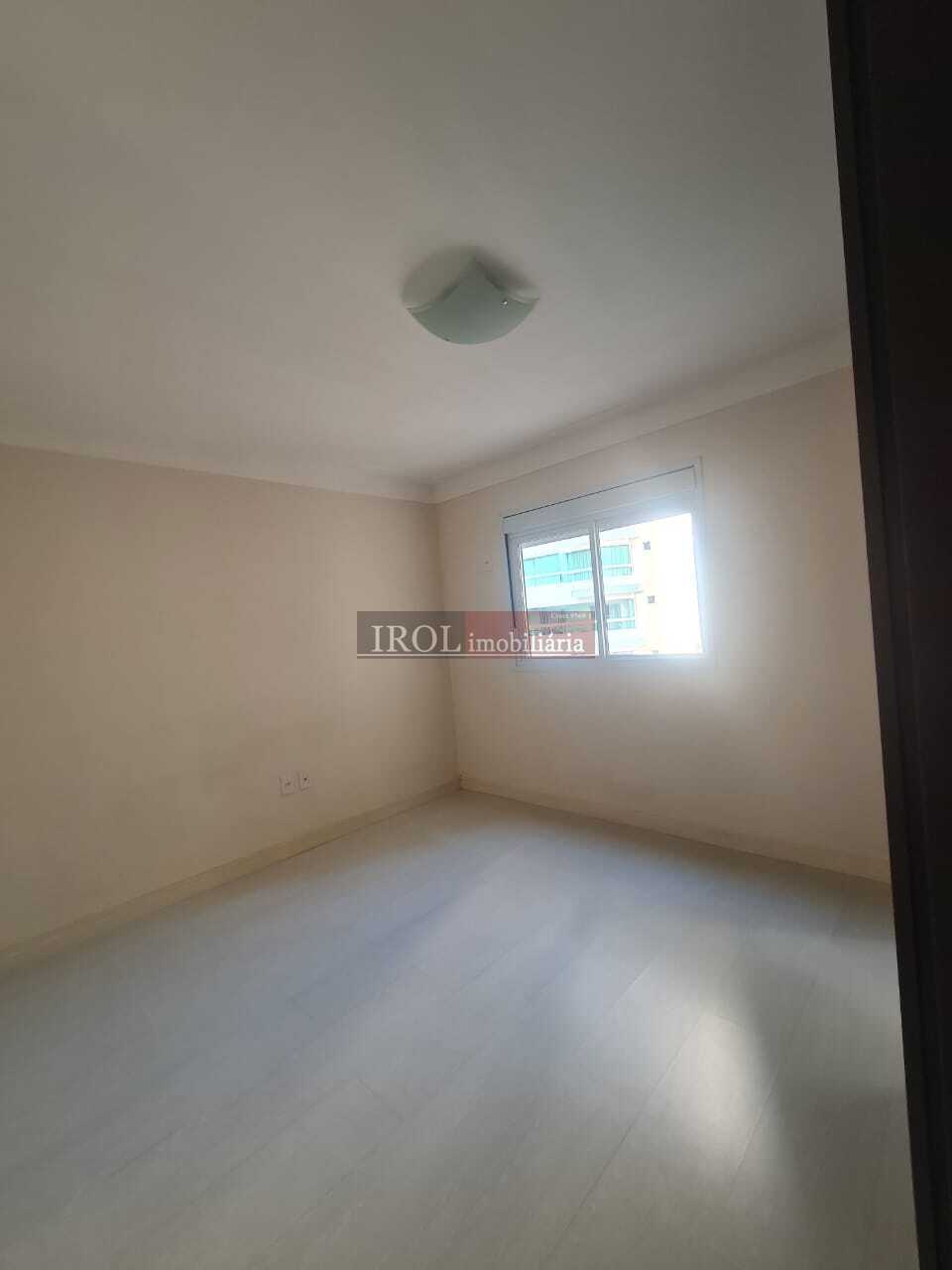 Apartamento à venda com 3 quartos, 107m² - Foto 18