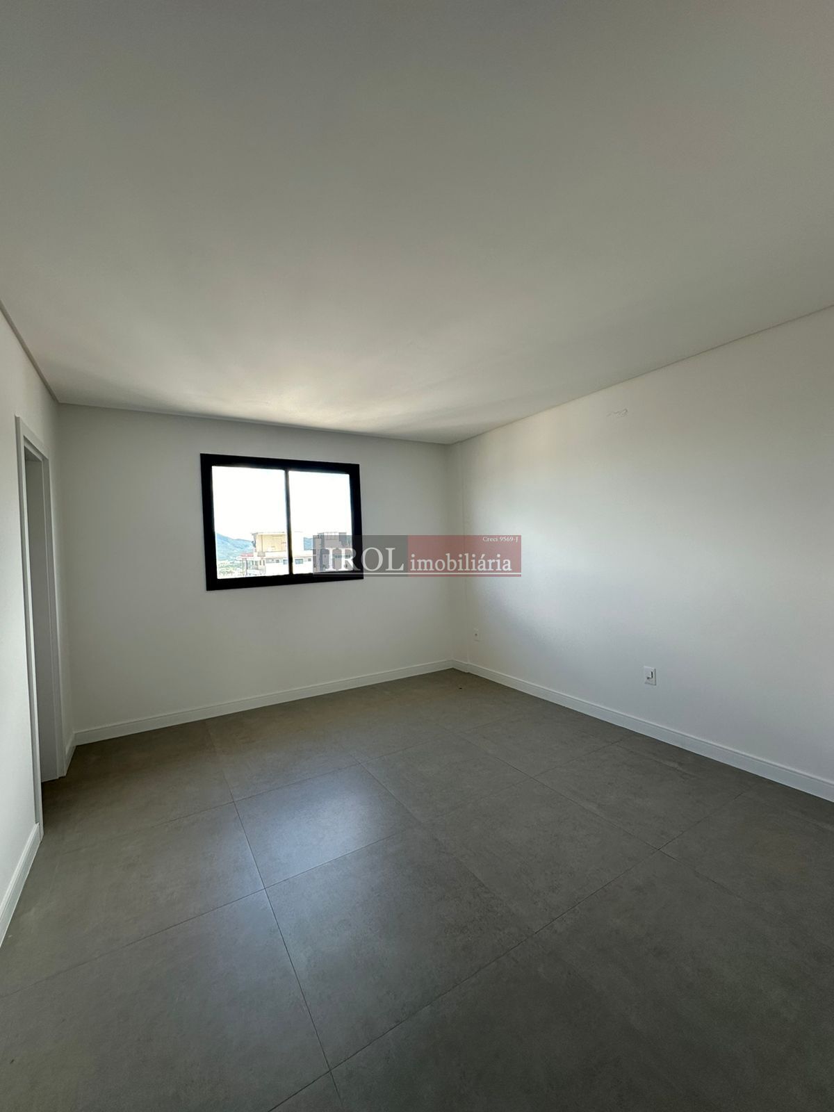 Apartamento à venda com 3 quartos, 137m² - Foto 14