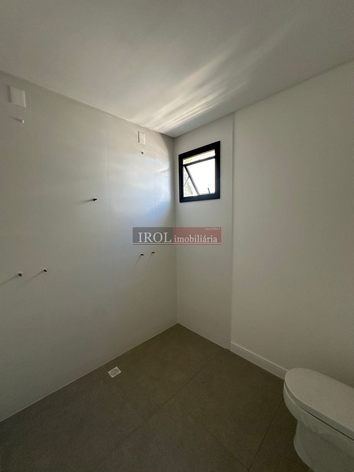 Apartamento à venda com 3 quartos, 137m² - Foto 13