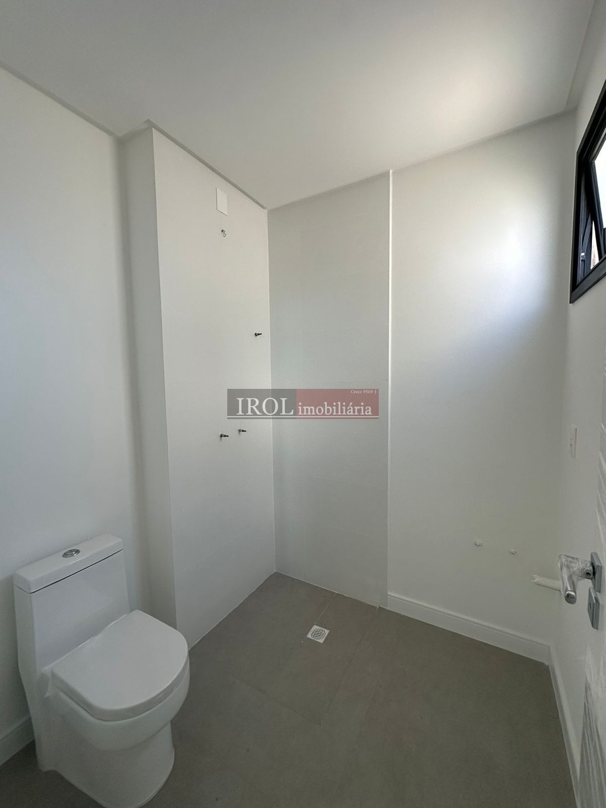 Apartamento à venda com 3 quartos, 137m² - Foto 10