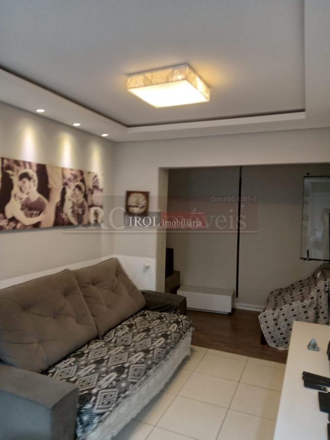 Apartamento à venda com 2 quartos, 77m² - Foto 5