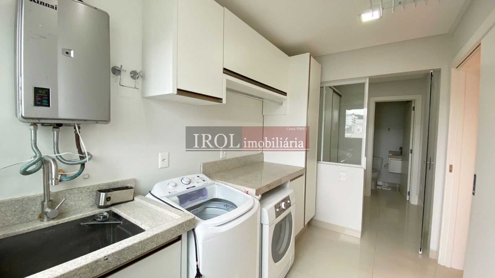 Apartamento à venda com 3 quartos, 199m² - Foto 15