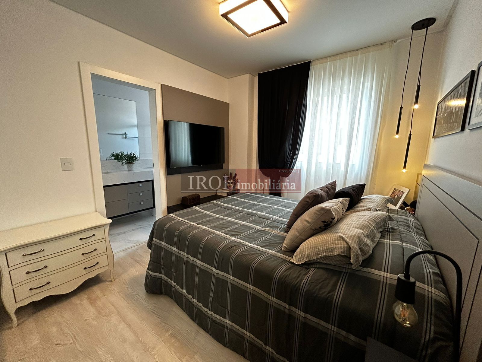 Apartamento à venda com 3 quartos, 130m² - Foto 6