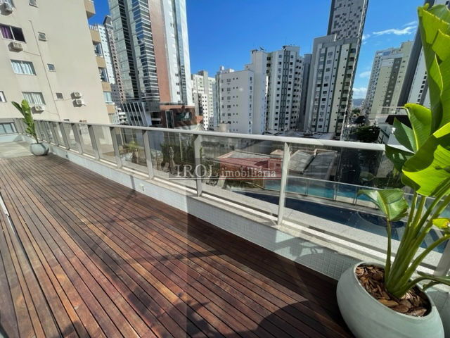 Apartamento à venda com 3 quartos, 399m² - Foto 7