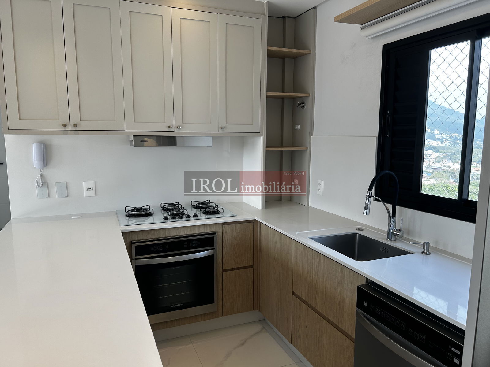 Apartamento à venda com 3 quartos, 125m² - Foto 6