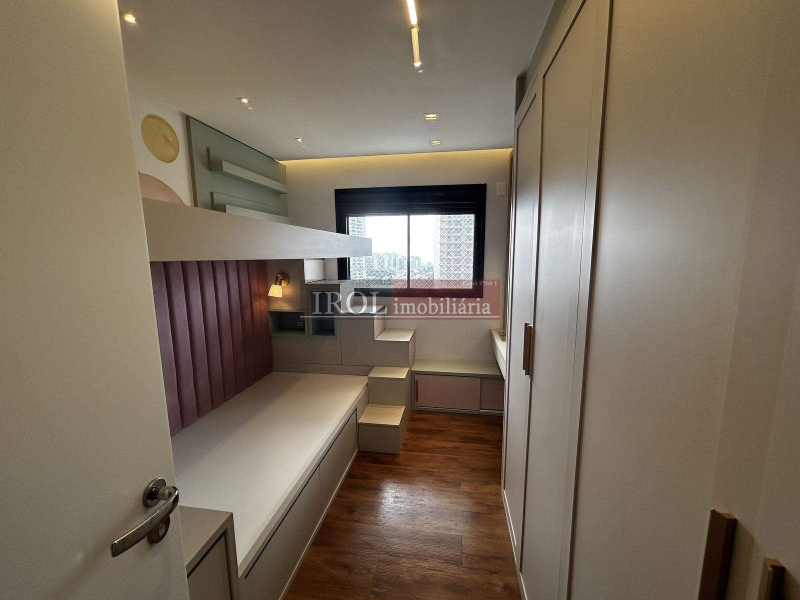 Apartamento à venda com 3 quartos, 125m² - Foto 12