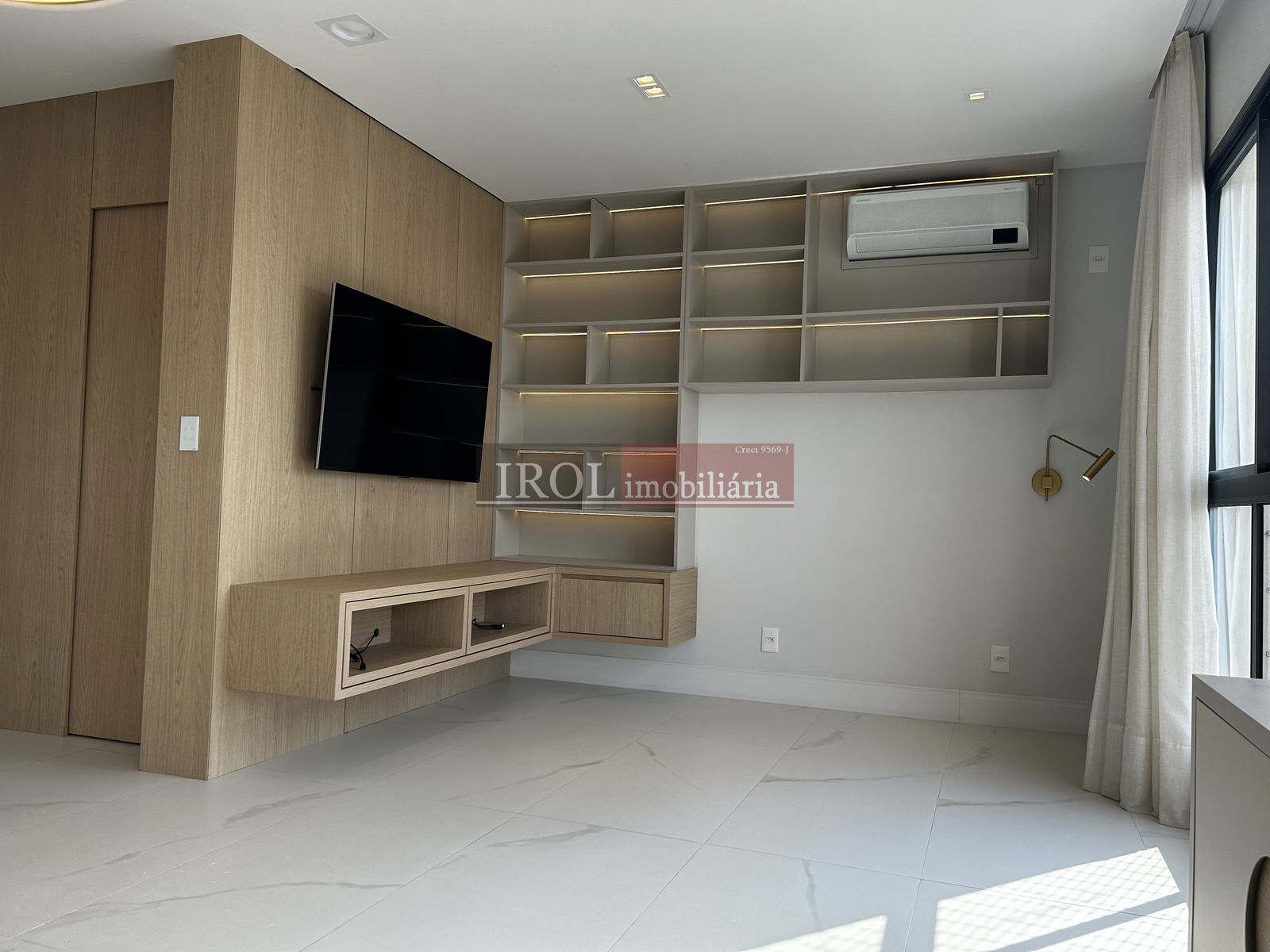 Apartamento à venda com 3 quartos, 125m² - Foto 4